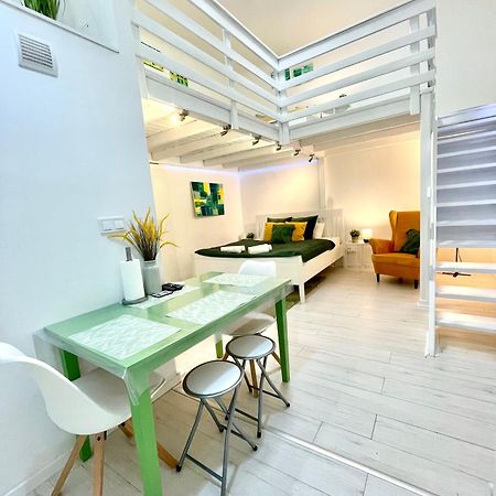 Teresian Apartment Near The Andrassy Street Free Air Conditioner Free Coffee Budapest Exterior photo