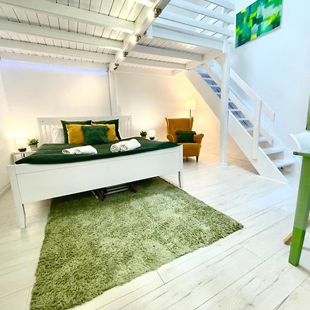 Teresian Apartment Near The Andrassy Street Free Air Conditioner Free Coffee Budapest Exterior photo