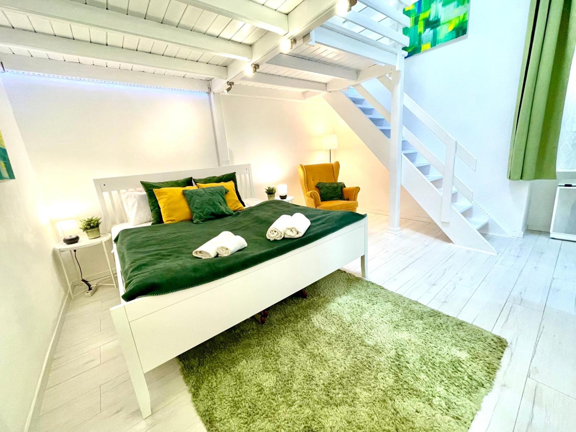 Teresian Apartment Near The Andrassy Street Free Air Conditioner Free Coffee Budapest Exterior photo