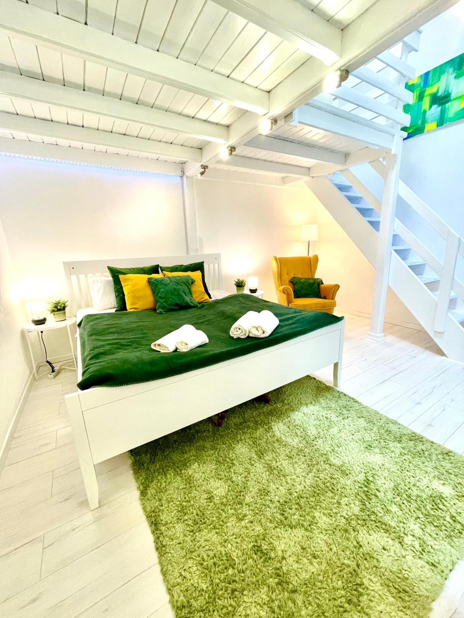 Teresian Apartment Near The Andrassy Street Free Air Conditioner Free Coffee Budapest Exterior photo