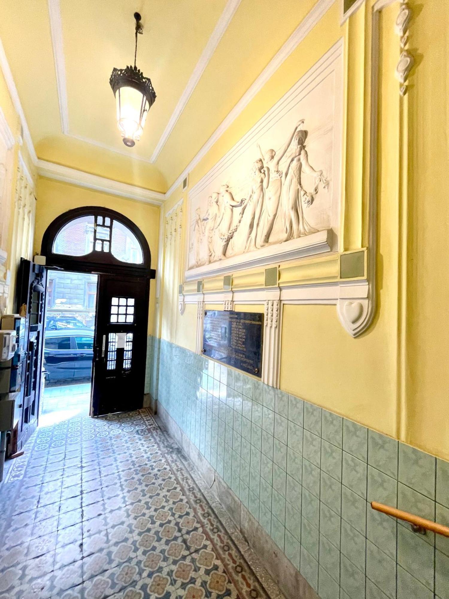 Teresian Apartment Near The Andrassy Street Free Air Conditioner Free Coffee Budapest Exterior photo